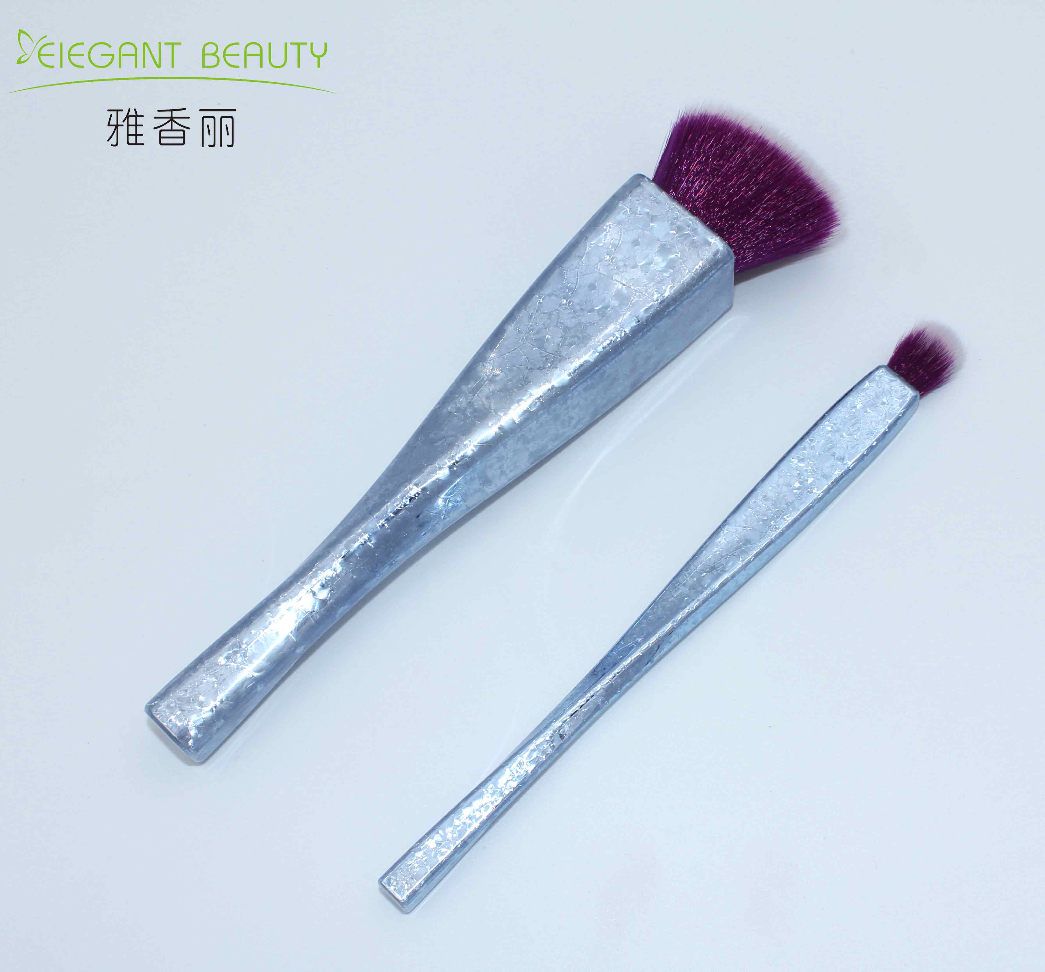 化妝刷套裝：不僅僅是工具，更是藝術的載體