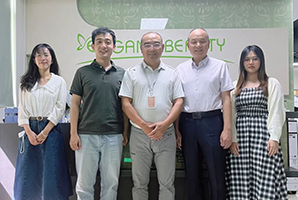 共建美好社會丨慈善與發展同行，愛心與責任并肩，鵬灣公益走訪理事企業深圳市雅香麗集團